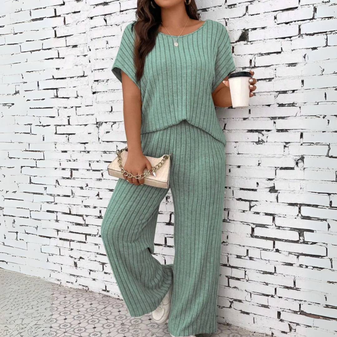 WAUNA™ - Casual Plus Size Short Sleeve Top and Pants Set